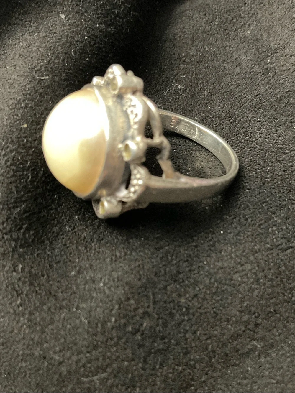 Vintage-Inspired 925 Pearl Dome Statement Ring